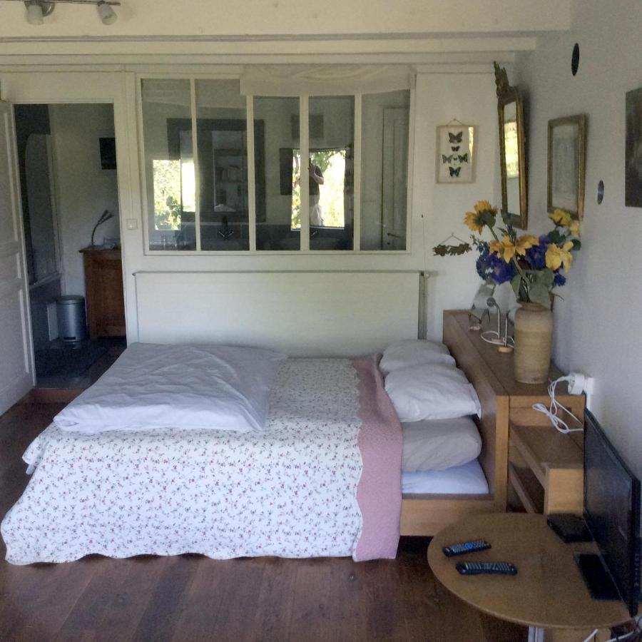 Lilac Cottage Saint-Lubin-de-la-Haye Bagian luar foto